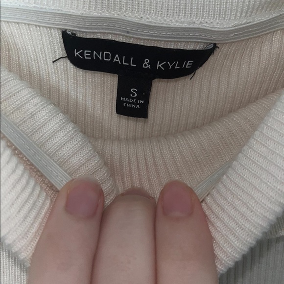 Kendall + Kylie off-shoulder sweater top - Picture 2 of 3